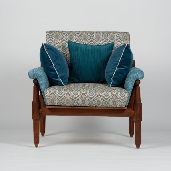 ATMA ANCIENT ARMCHAIR